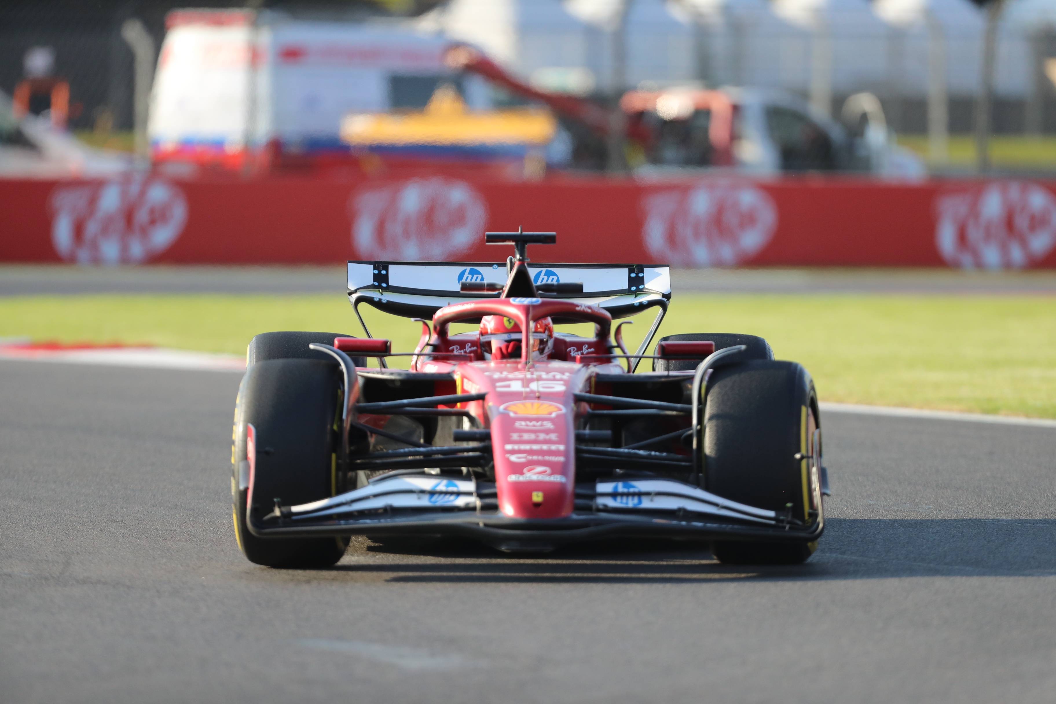 红牛二队轻取雷诺车队,勒克莱尔统治全场 红牛二队轻取雷诺车队,勒克莱尔统治全场