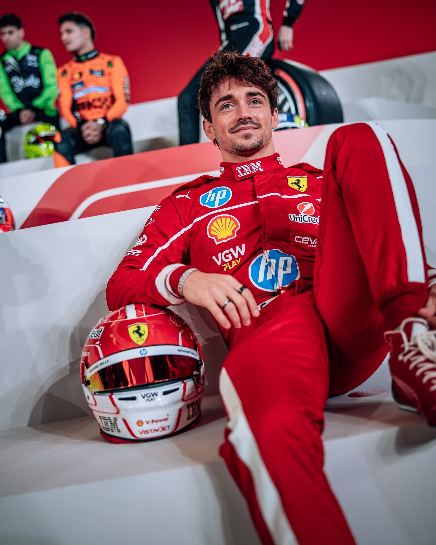 红牛二队轻取哈斯车队，皮亚斯特里关键制胜