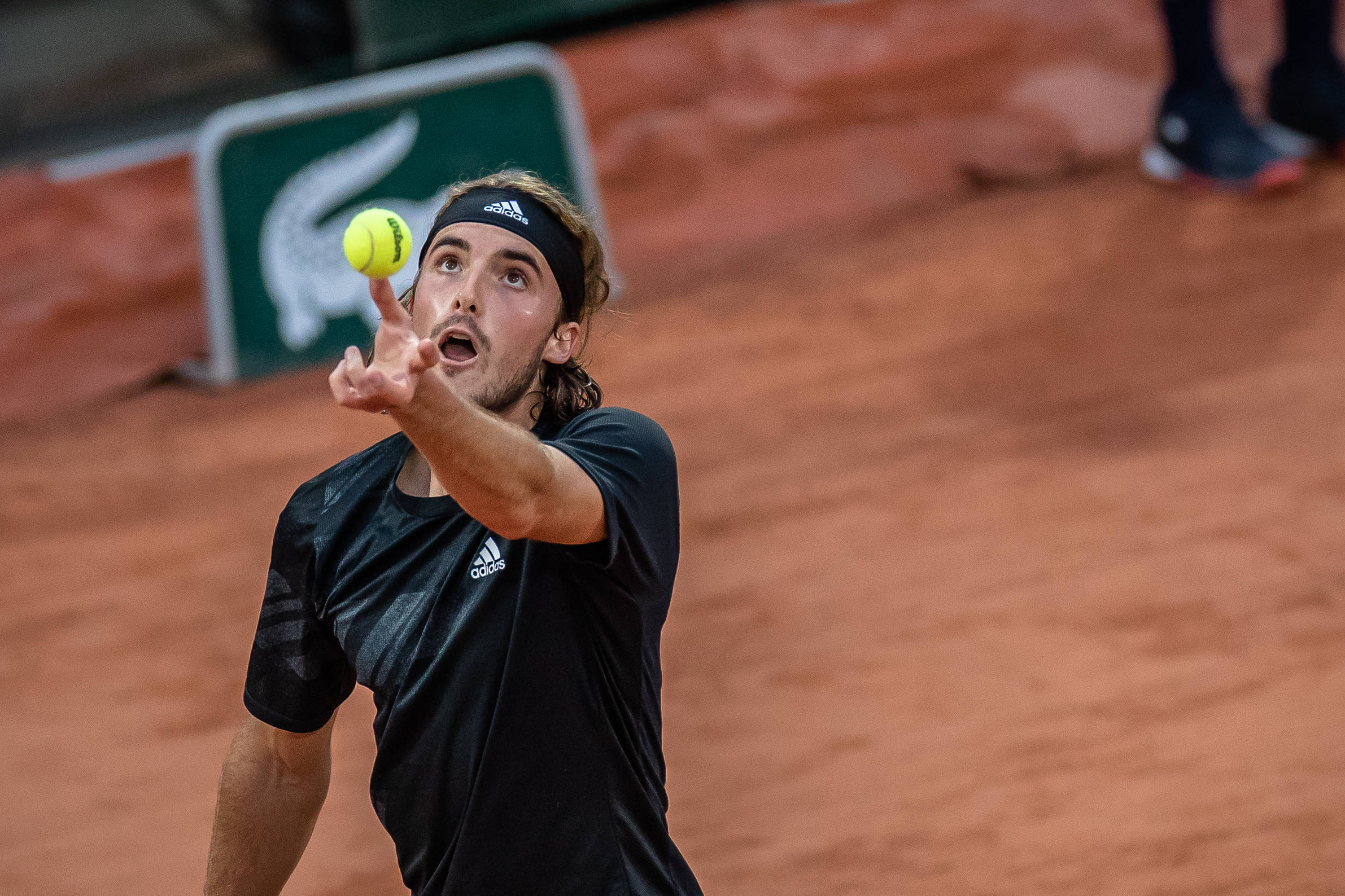 法网逆转年终总决赛，西西帕斯关键制胜