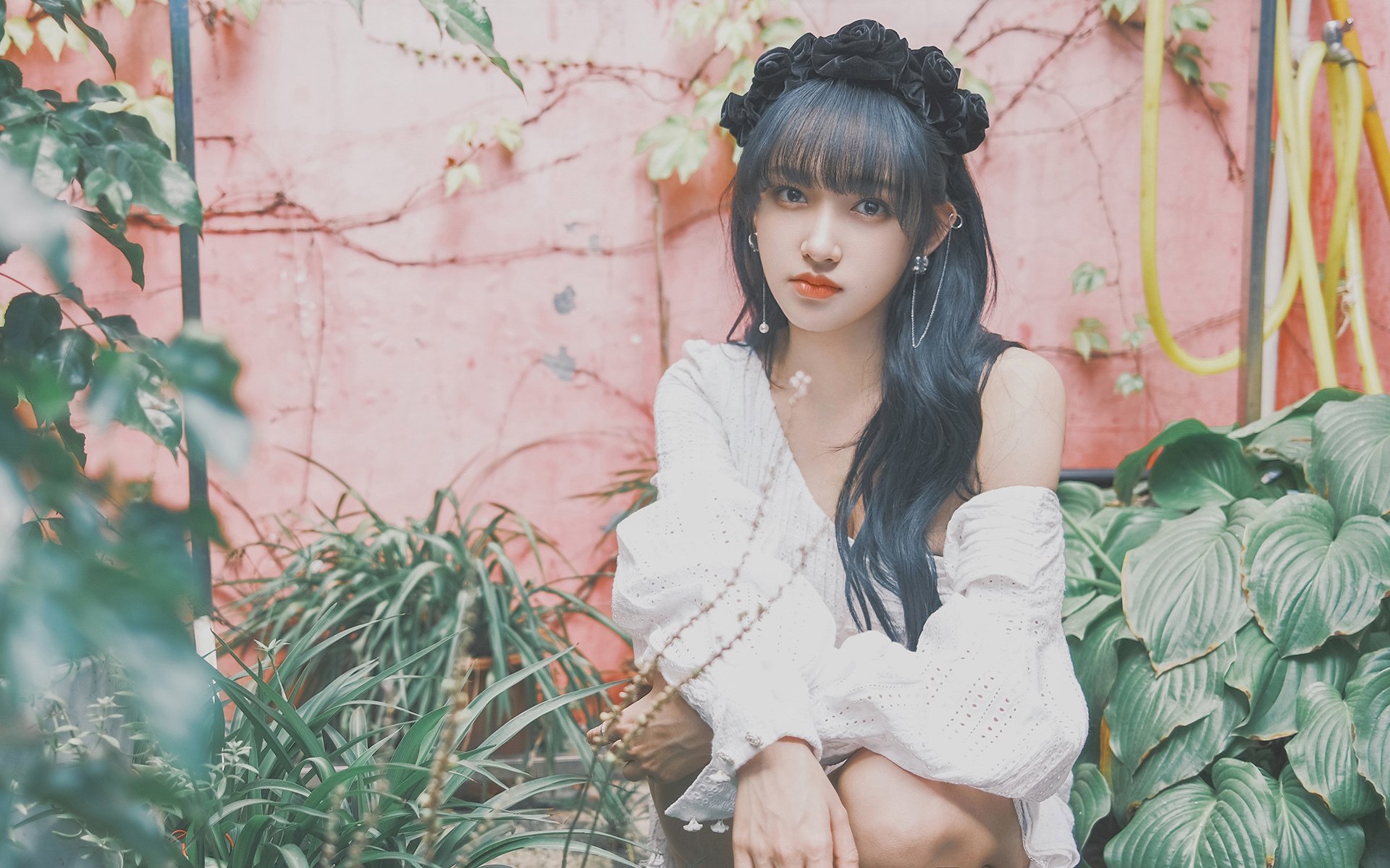 浓眉50+20统治攻防！深圳队鏖战雄鹿虽败犹荣，定义完美表现新维度