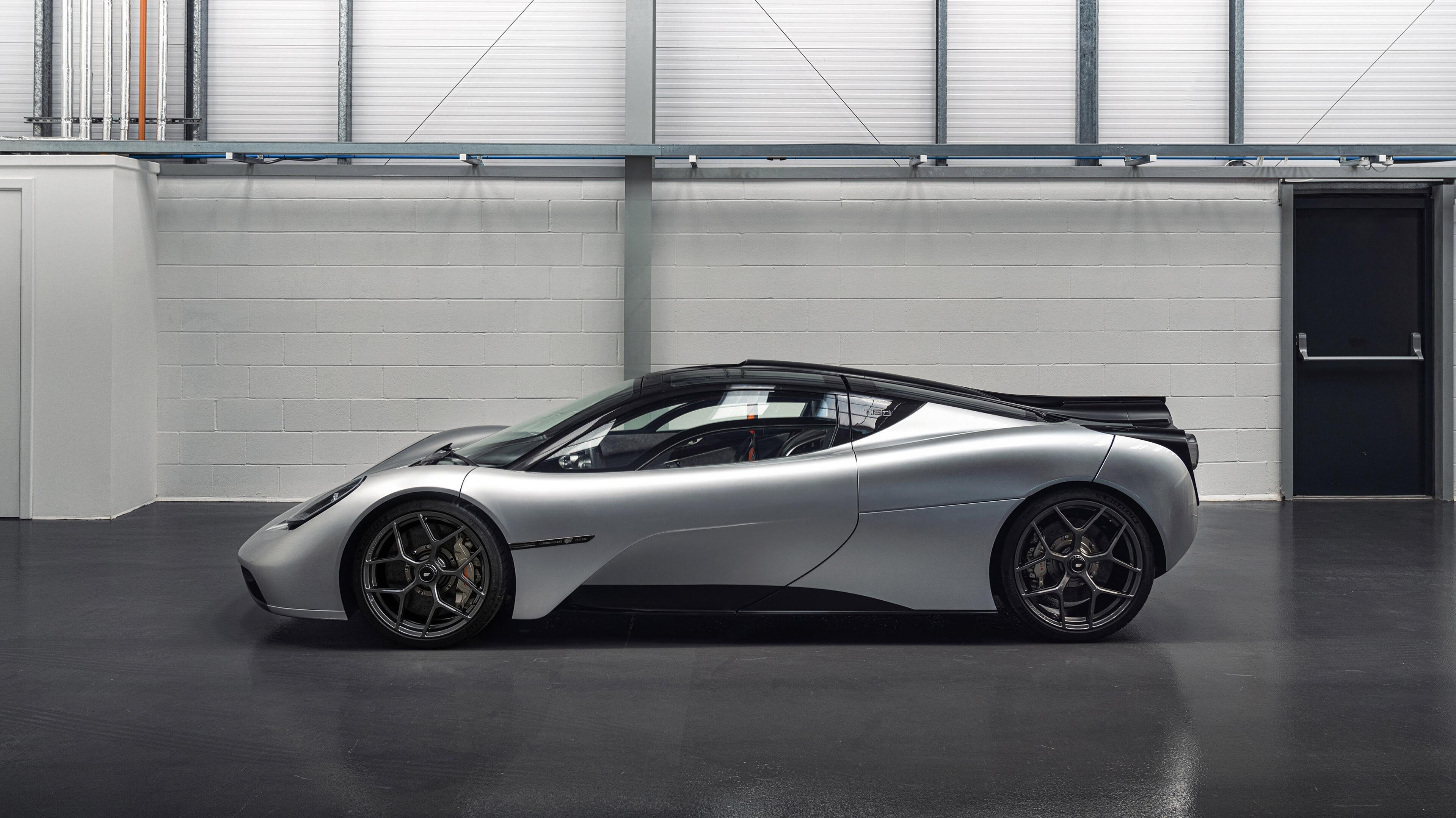 铁壁戈贝尔锁死山西，勇士全面压制迎大胜