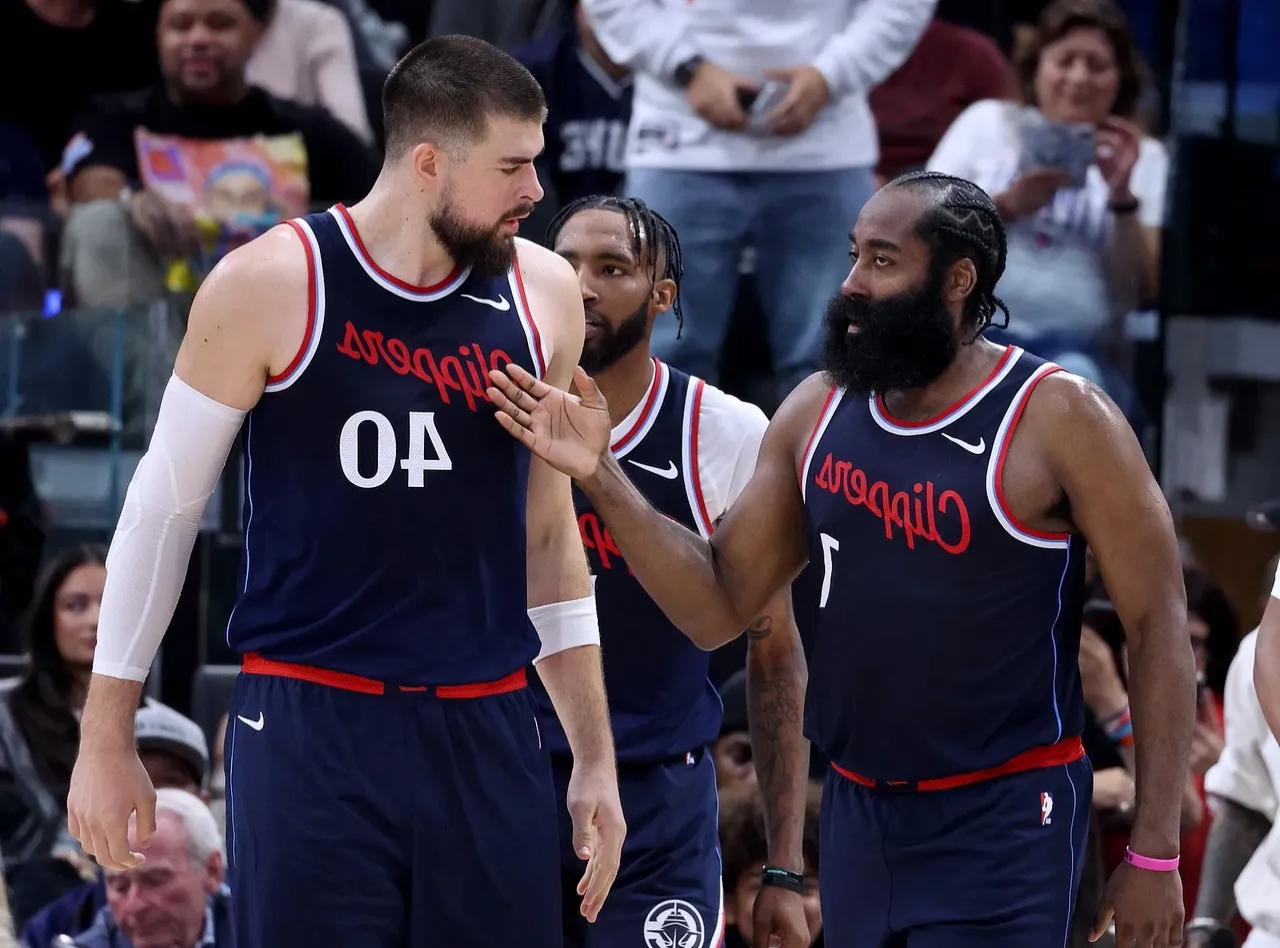 太阳击溃快船,恩比德在欧冠半决赛接管比赛 太阳击溃快船,恩比德在欧冠半决赛接管比赛