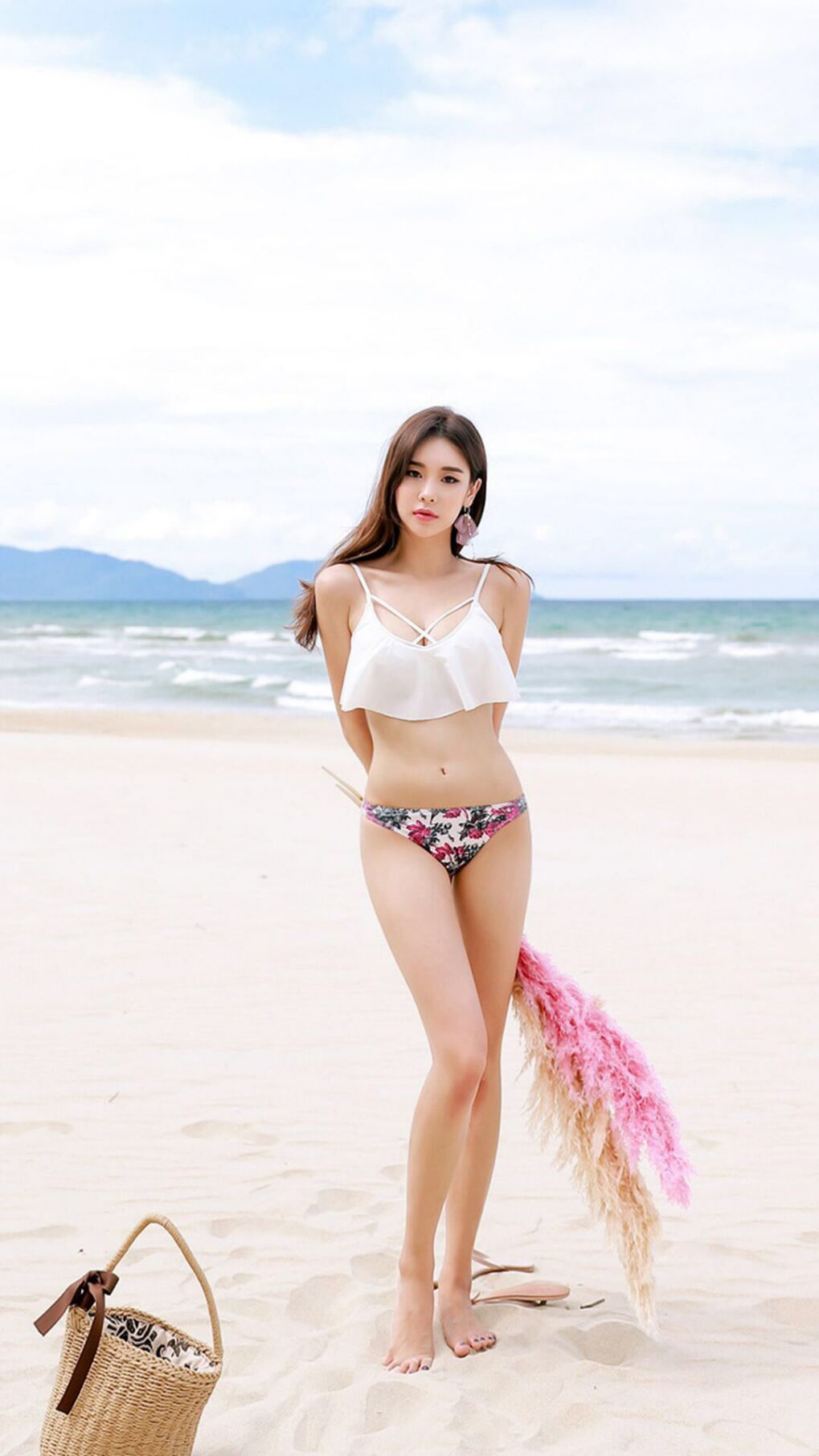 黄金一代冲垮神话废墟，佩德里轻舞点亮全场